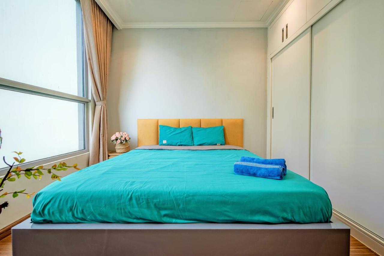 Central Apartments - Vinhomes Central Park, Landmark 81 Area & Ice Skating Rink โฮจิมินห์ซิตี้ ภายนอก รูปภาพ