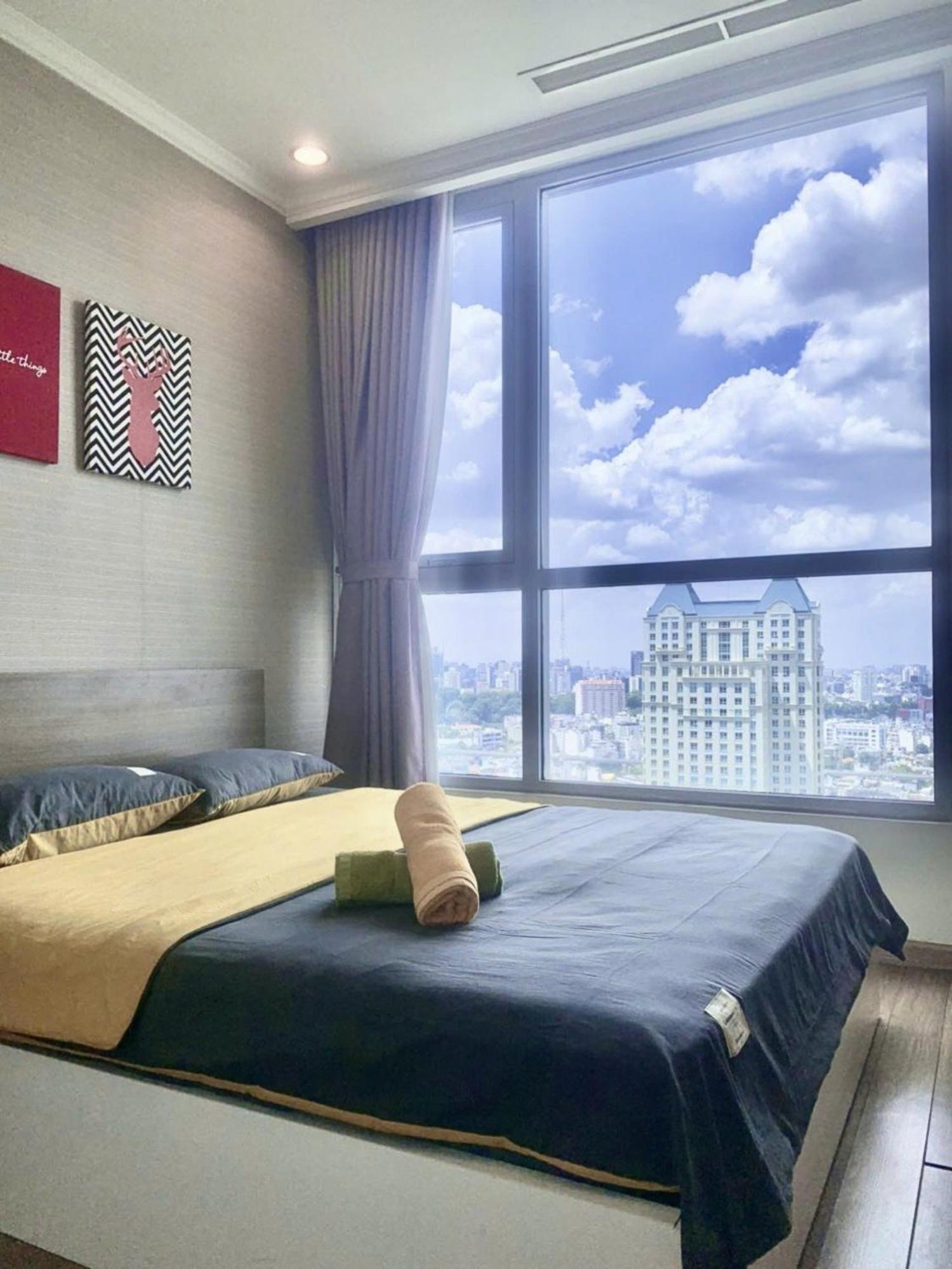 Central Apartments - Vinhomes Central Park, Landmark 81 Area & Ice Skating Rink โฮจิมินห์ซิตี้ ภายนอก รูปภาพ
